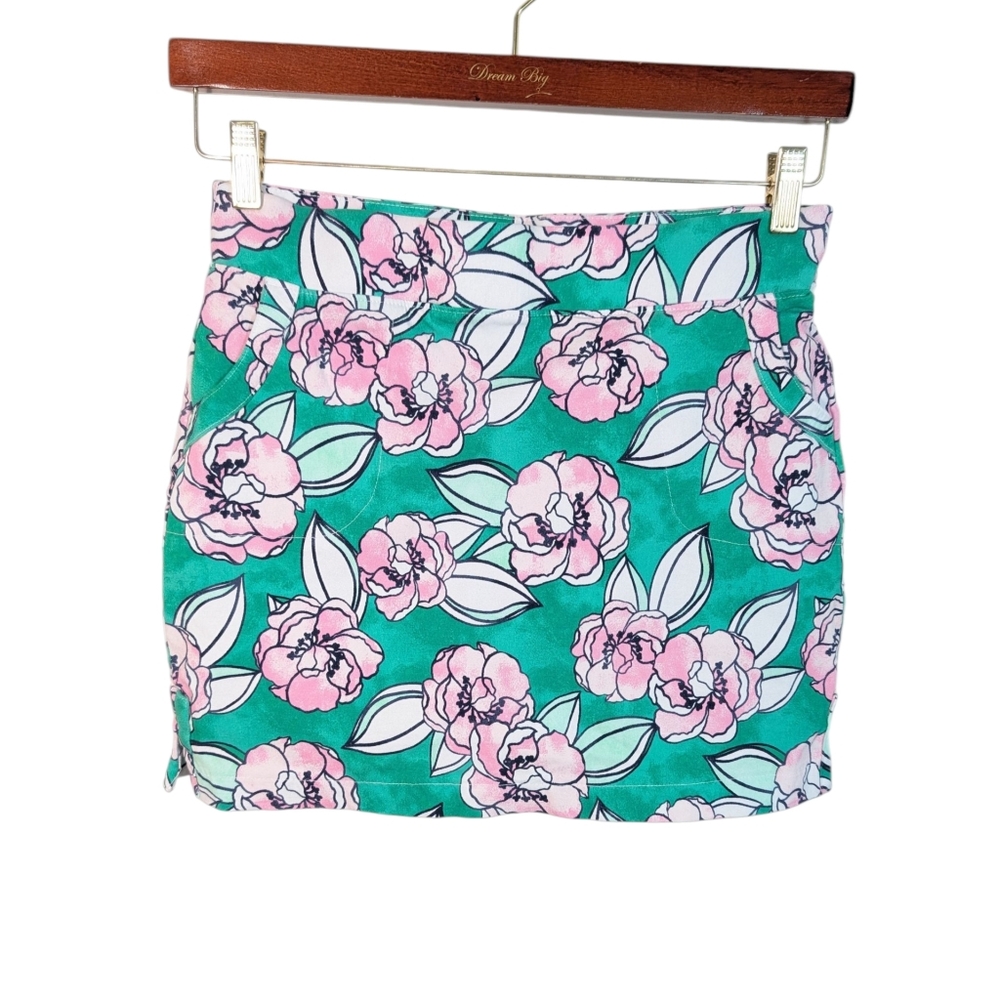 Crown & Ivy Green & Pink Floral Essential Mini Skirt Skort